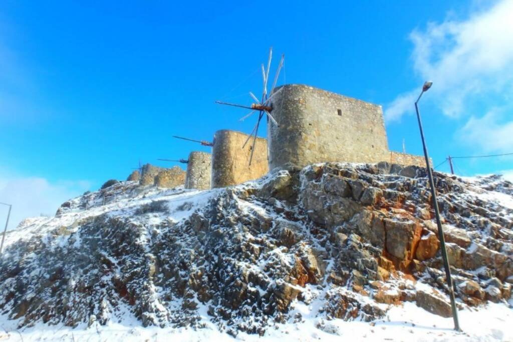 Traditional Cretan Stone House In The Center Of Crete Litos Экстерьер фото